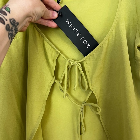 NWT White Fox Sweet Seduction Lime Green Long Sleeve Tie Front Blouse M - Picture 6 of 13